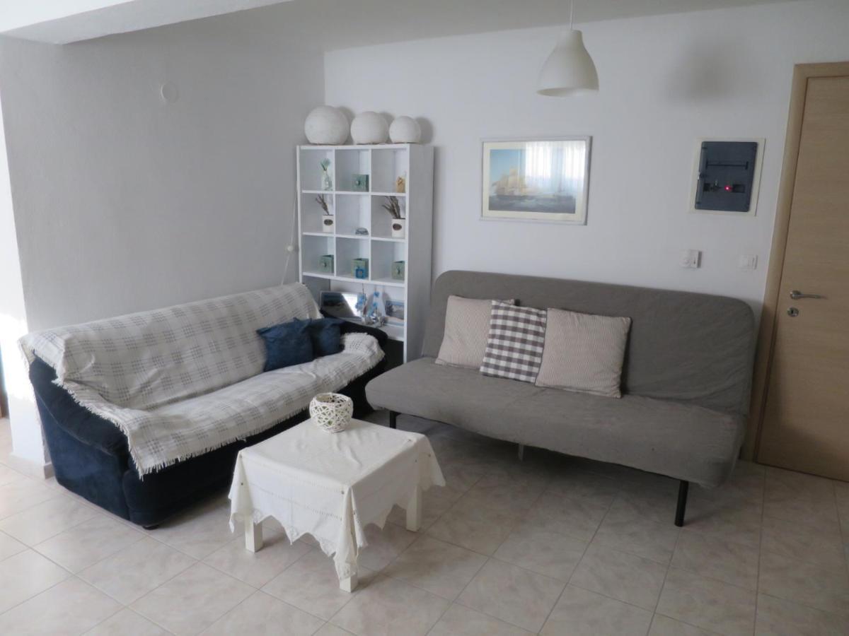 Guesthouse With Garden Komotini Esterno foto